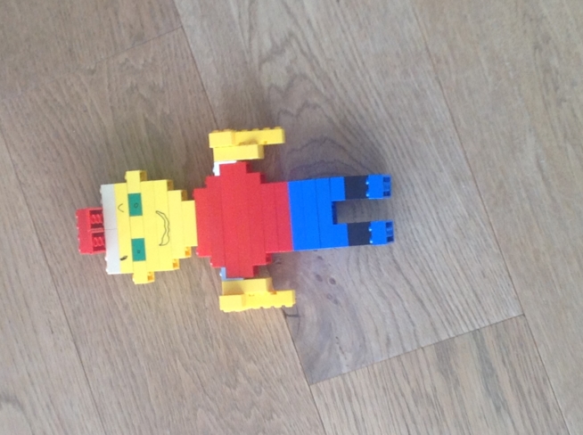 Ein Bild zum Beitrag Ich habe ein Legomännchen gebaut.