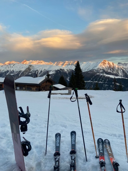 Ein Bild zum Beitrag Ski ferien