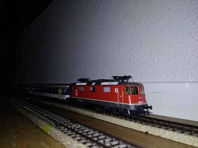 Ein Bild zum Beitrag Modelleisenbahn- da hat die Langeweile bei mir keine Chance!!!