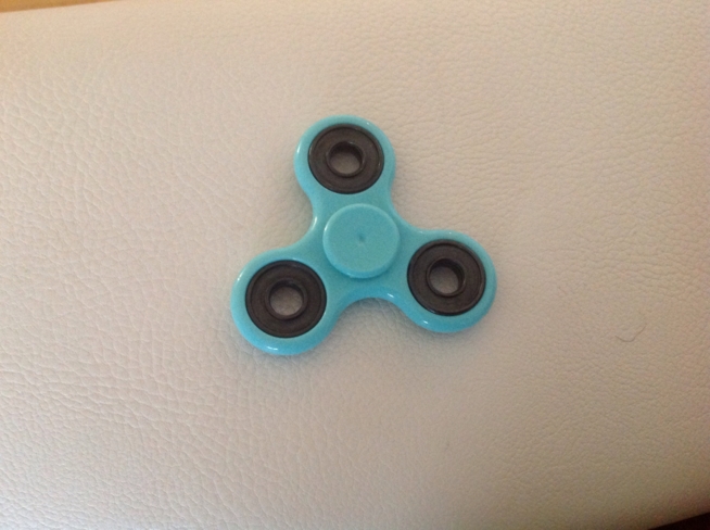 Ein Bild zum Beitrag Min Fidget Spinner😀😀😀😀