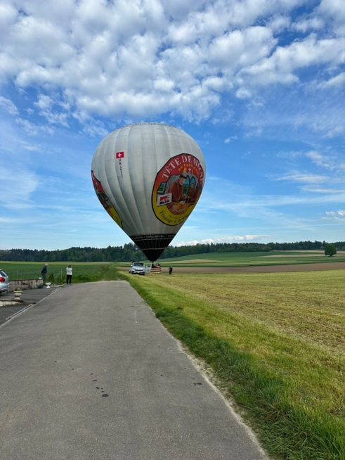 Ein Bild zum Beitrag Ballon