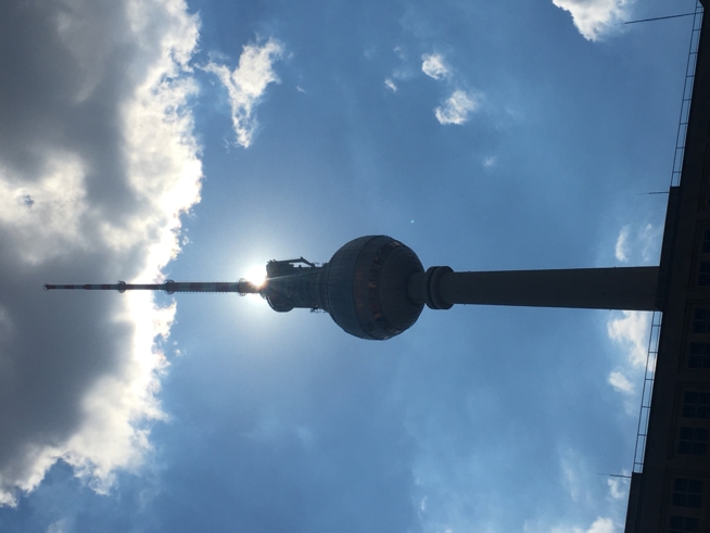 Ein Bild zum Beitrag TV TURM IN BERLIN