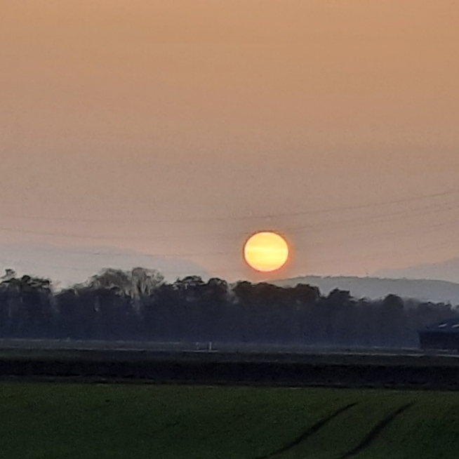 Ein Bild zum Beitrag Sonnenuntergang